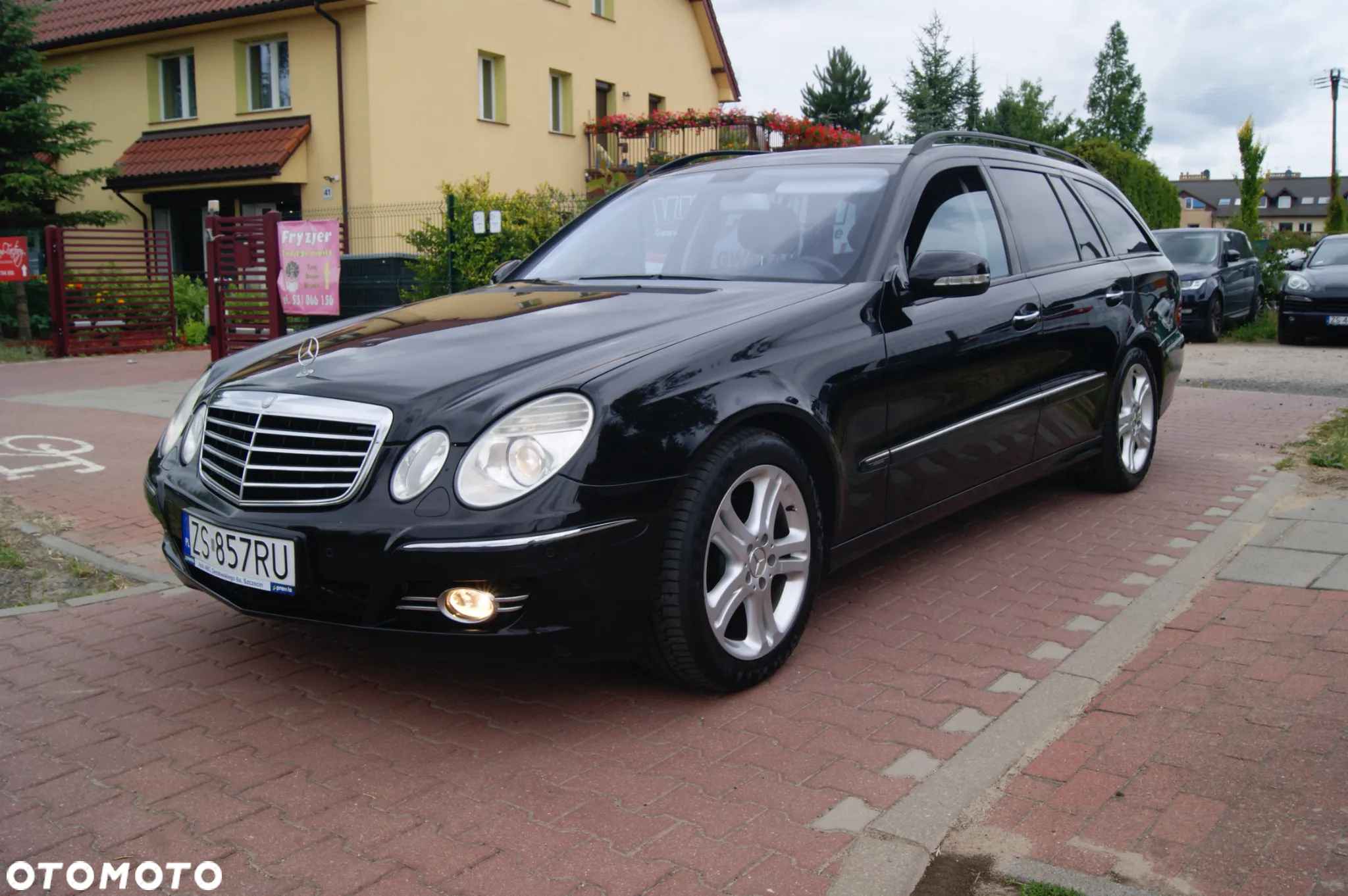 Mercedes-Benz Klasa E 300 Avantgarde - 8
