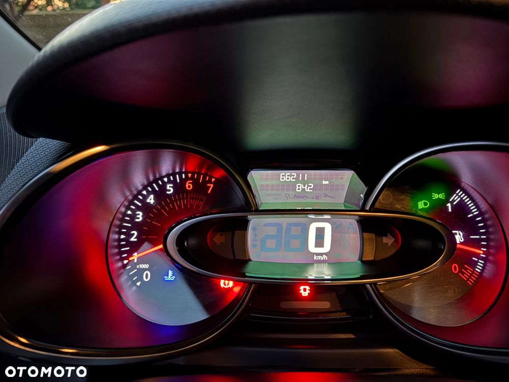 Renault Clio 0.9 TCe Limited - 12