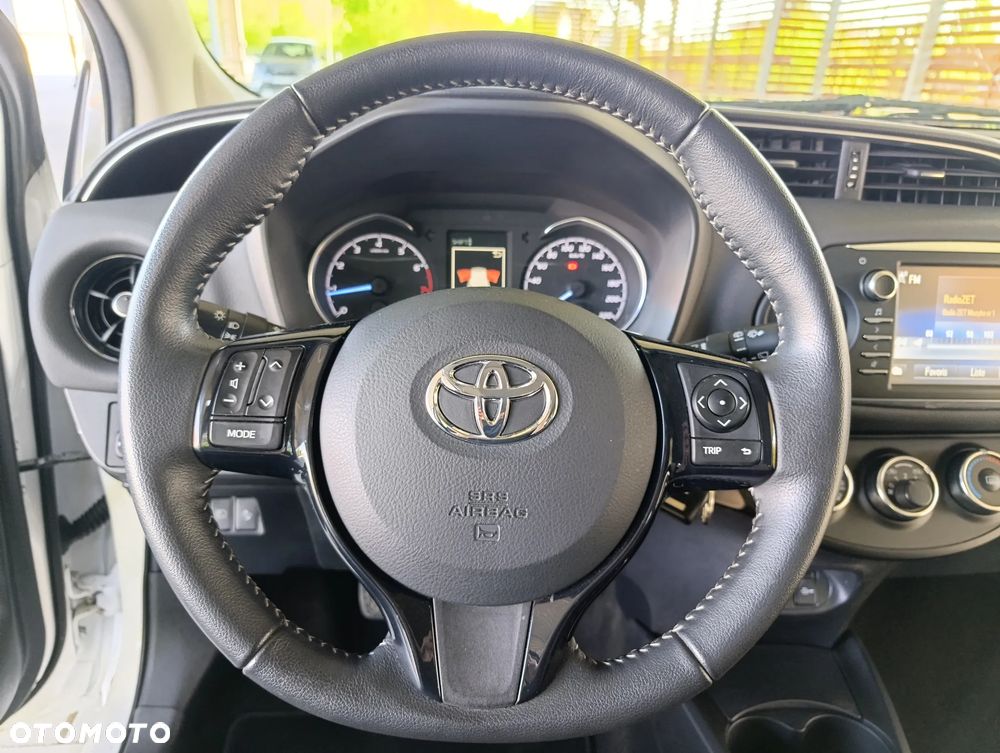 Toyota Yaris - 30