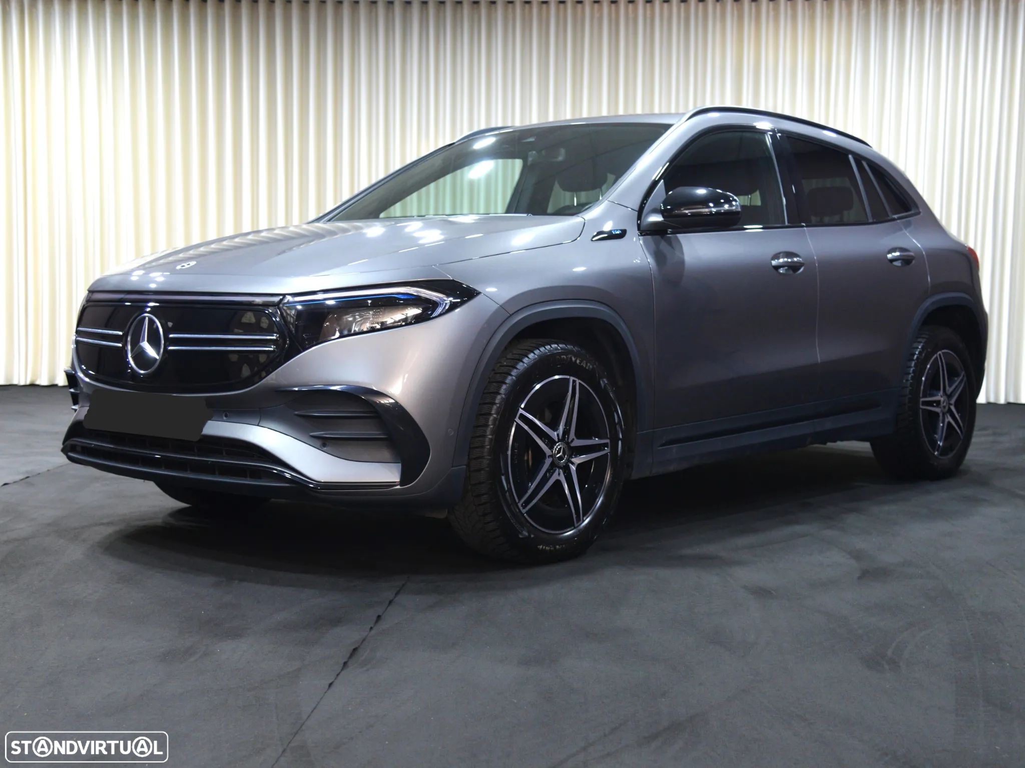 Mercedes-Benz EQA 300 4Matic AMG Line - 1