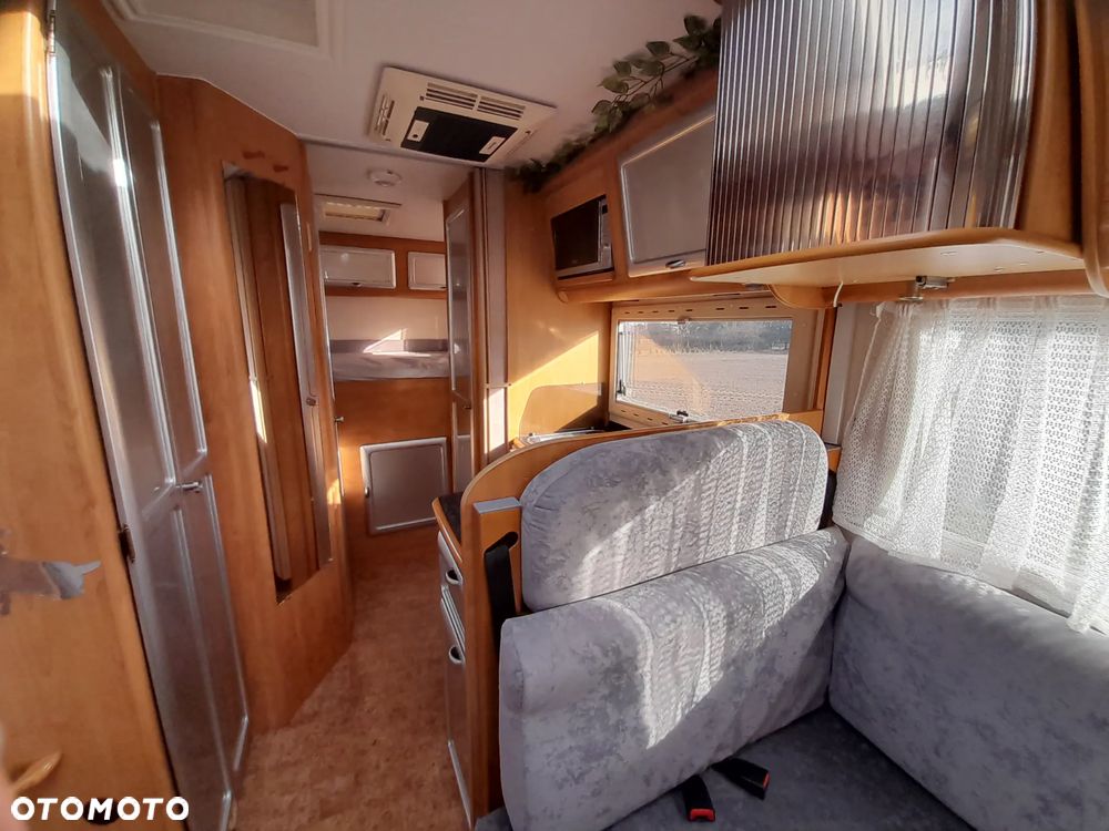 Mercedes-Benz Sprinter - 28