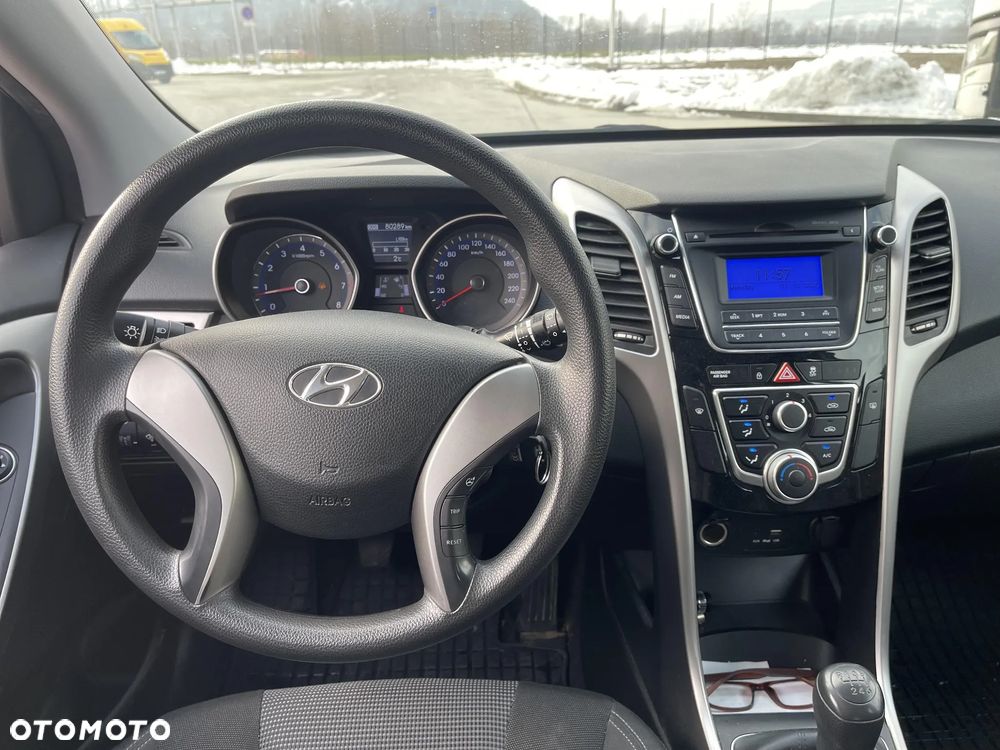 Hyundai i30 1.4 Comfort - 13
