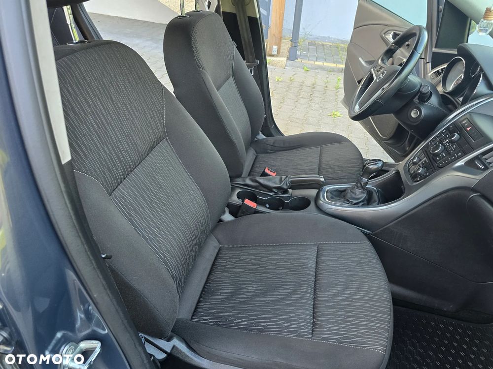 Opel Astra 1.4 T Enjoy - 13
