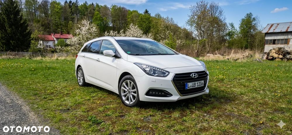 Hyundai i40 Kombi 1.7 CRDi DCT Premium - 4