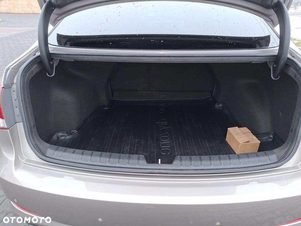 Hyundai i40 1.7 CRDi Comfort - 17