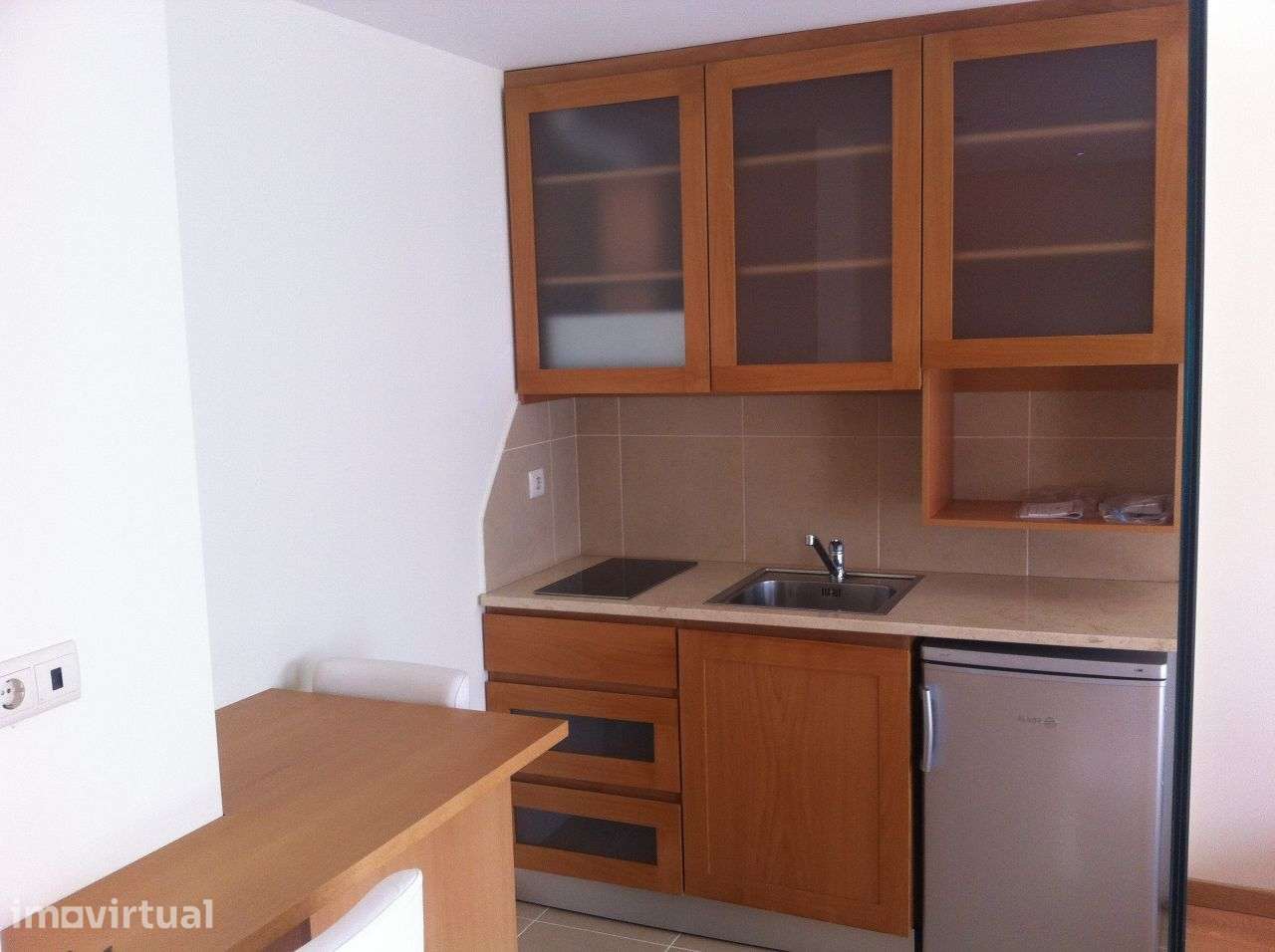 Novo; Mt confort; net e tv cabo AV Marq de Pomba/ LEIRIA (centro) - Grande imagem: 5/13