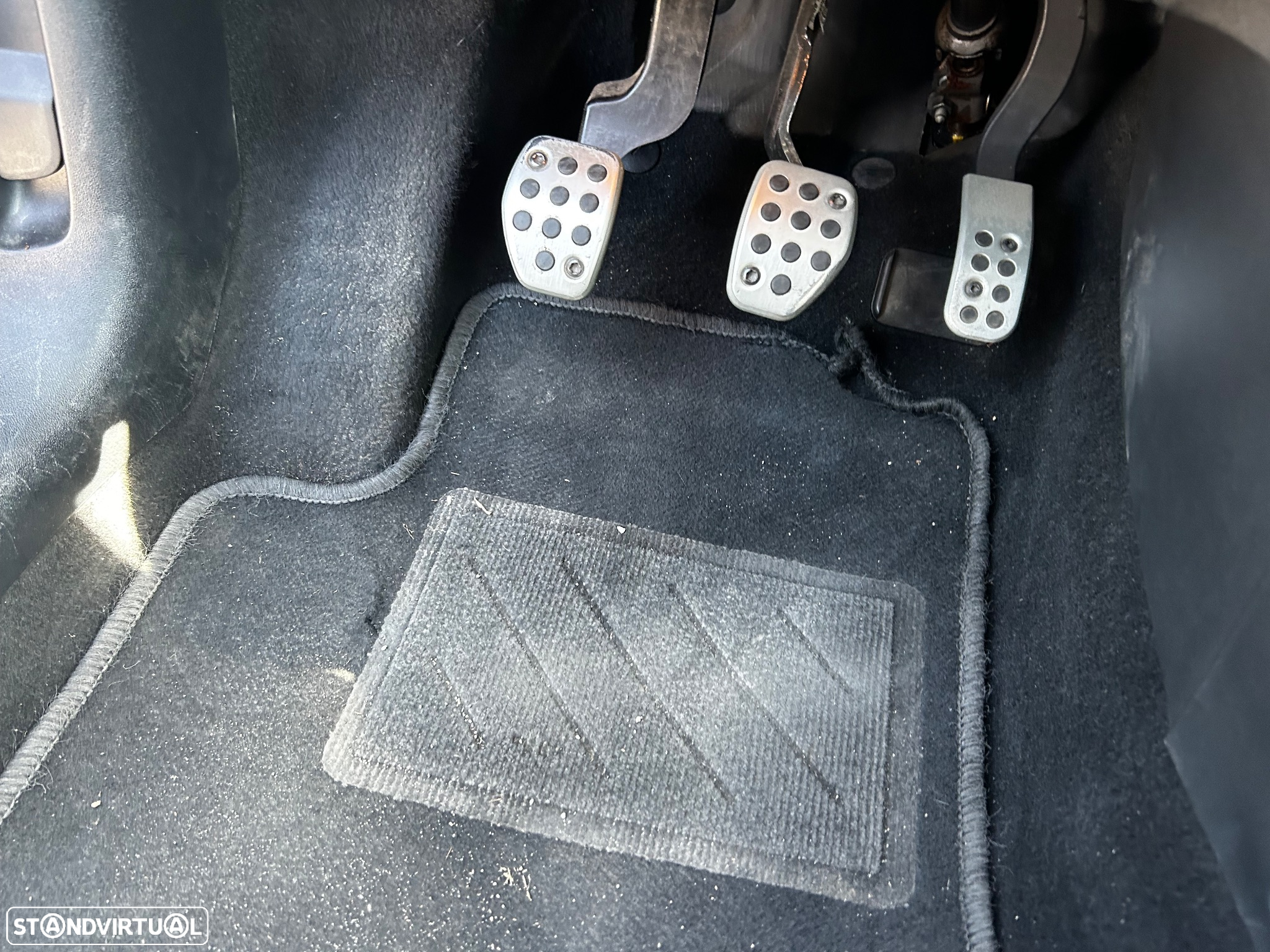 Peugeot 208 1.2 PureTech GT Line - 9