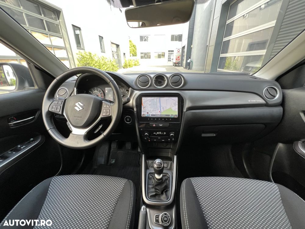 Suzuki Vitara 1.4 Boosterjet AllGrip MHEV Passion - 5