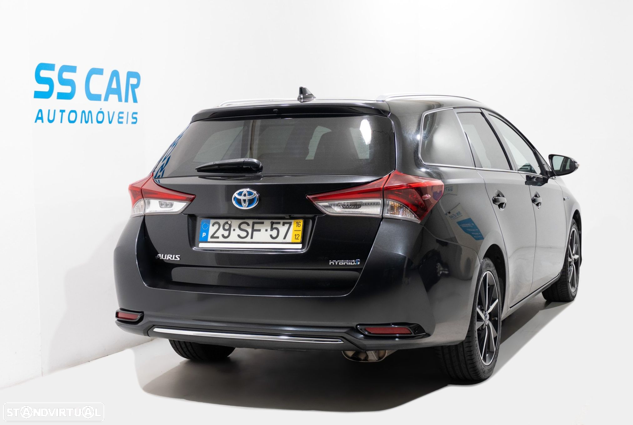 Toyota Auris Touring Sports 1.8 HSD Comfort +P.Techno+P.Sport - 3