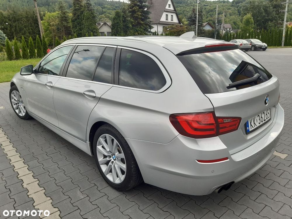 BMW Seria 5 525d xDrive Luxury Line - 4