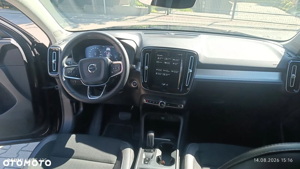 Volvo XC 40 D3 AWD Momentum Pro - 9