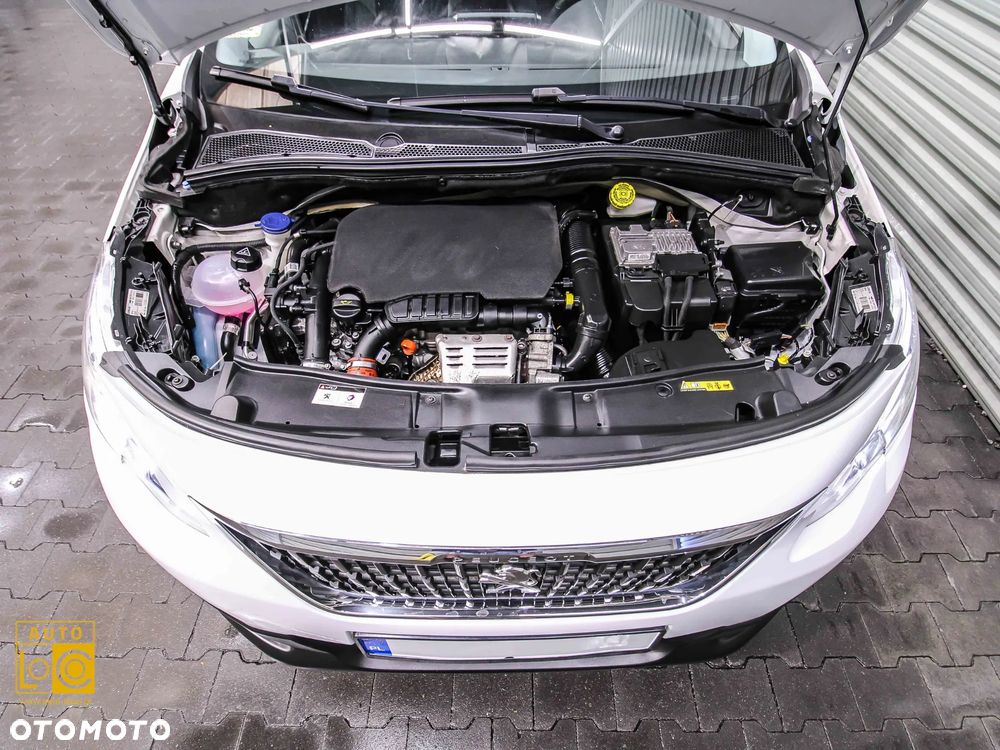Peugeot 2008 1.2 Pure Tech Allure S&S - 14