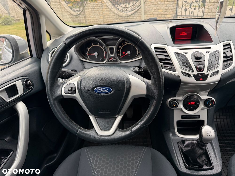Ford Fiesta 1.25 Titanium EU5 - 7