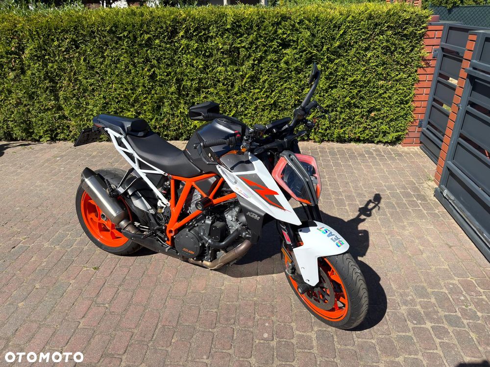 KTM Super Duke - 19