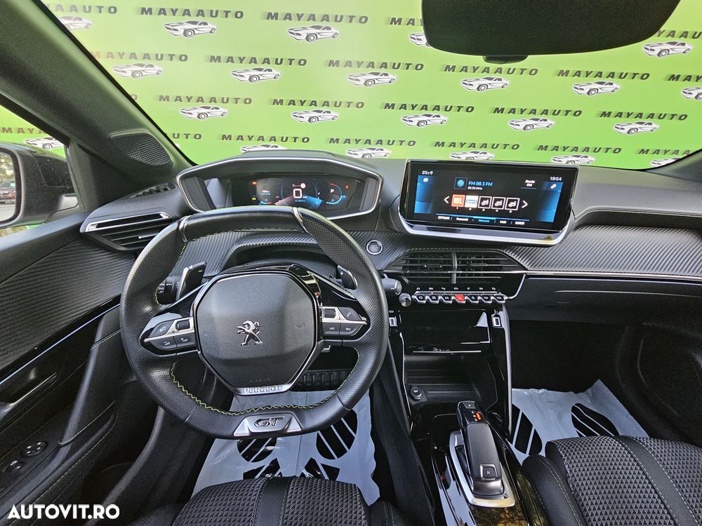 Peugeot 208 PureTech 100 EAT8 Active - 13