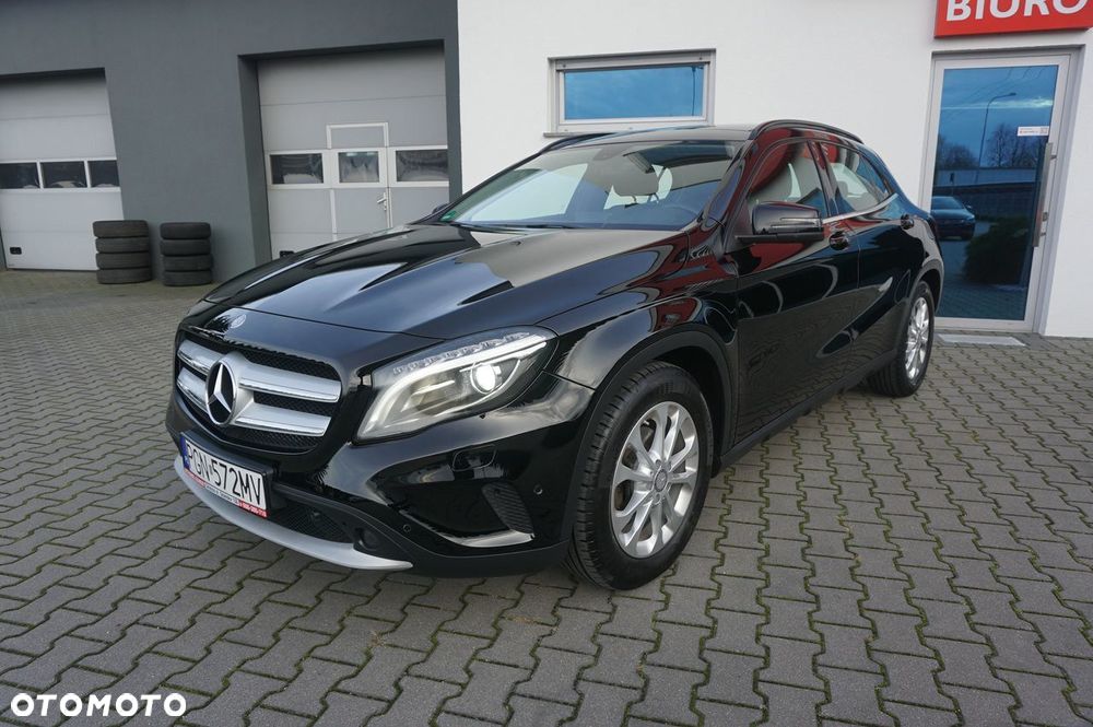 Mercedes-Benz GLA 200 7G-DCT Urban - 2