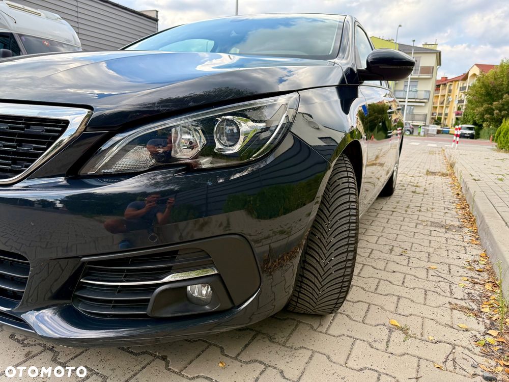 Peugeot 308 BlueHDi 120 EAT6 Stop & Start Active Business-Paket - 9
