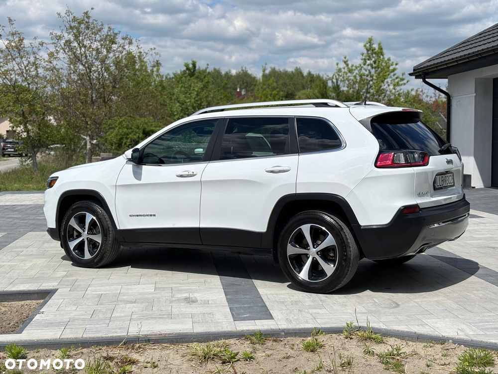 Jeep Cherokee - 5