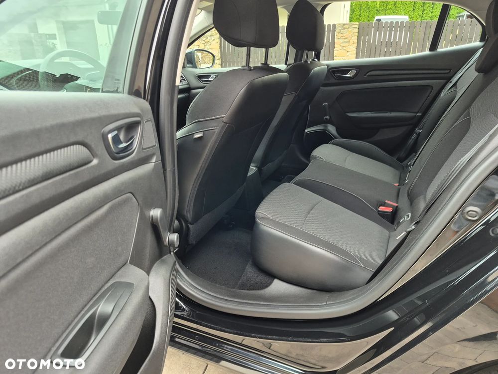 Renault Megane 1.2 Energy TCe Life - 26