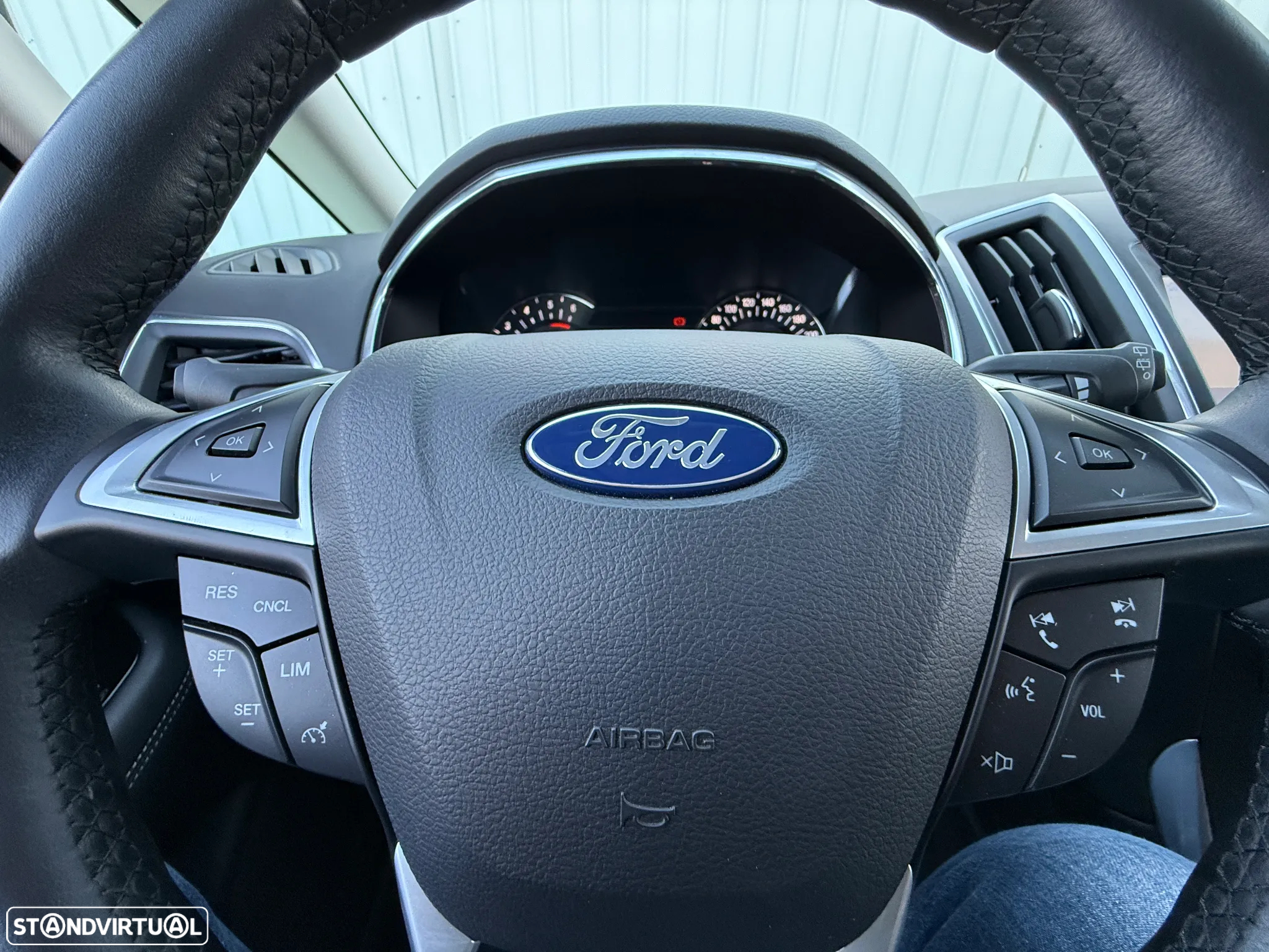 Ford S-Max 2.0 TDCi Titanium - 39