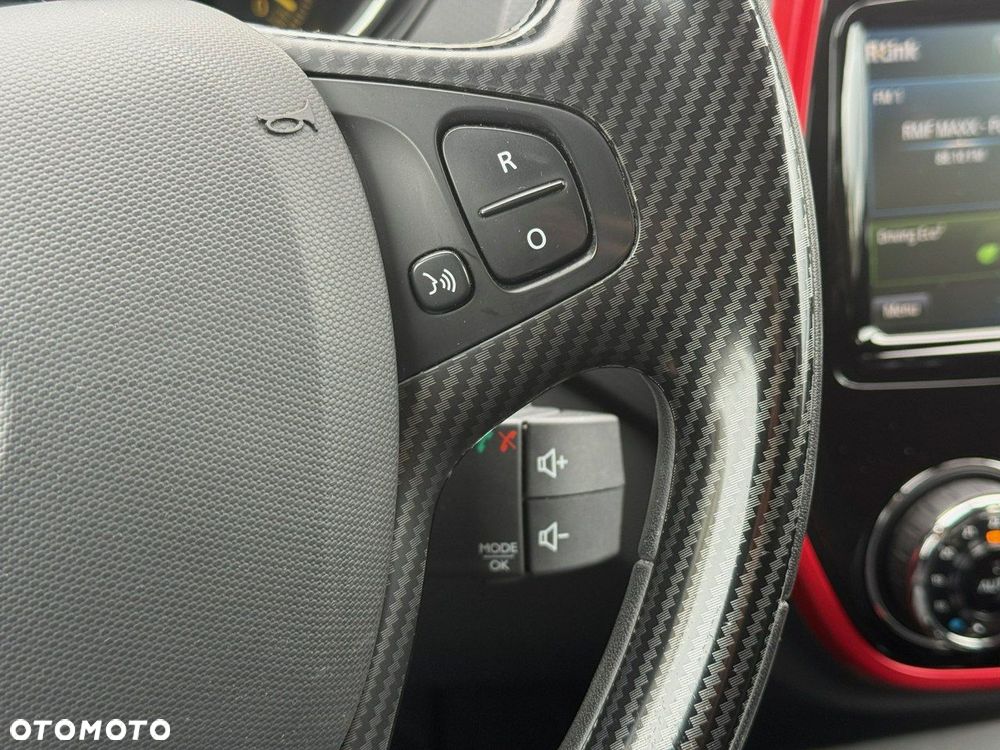 Renault Captur dCi 90 EDC Helly Hansen - 27