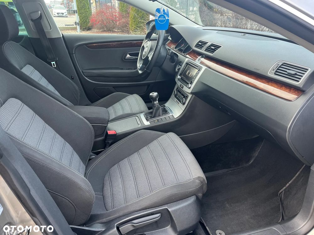 Volkswagen Passat CC 1.8 TSI - 13