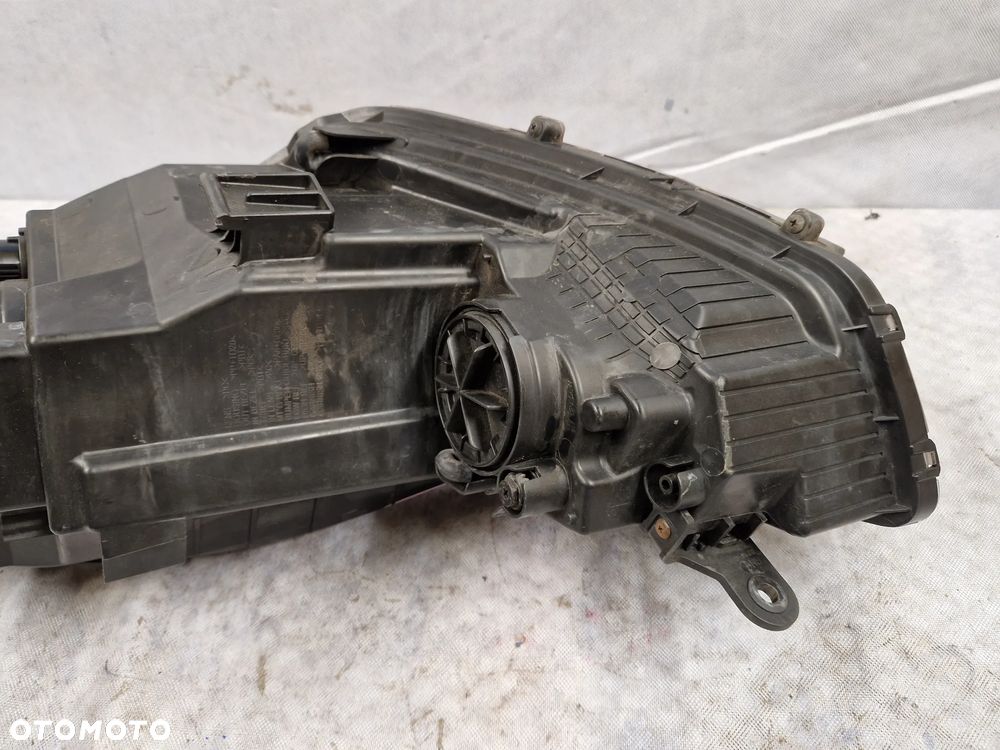 Hyundai IX20 Lampa Prawa Czarna + Halogen - 11