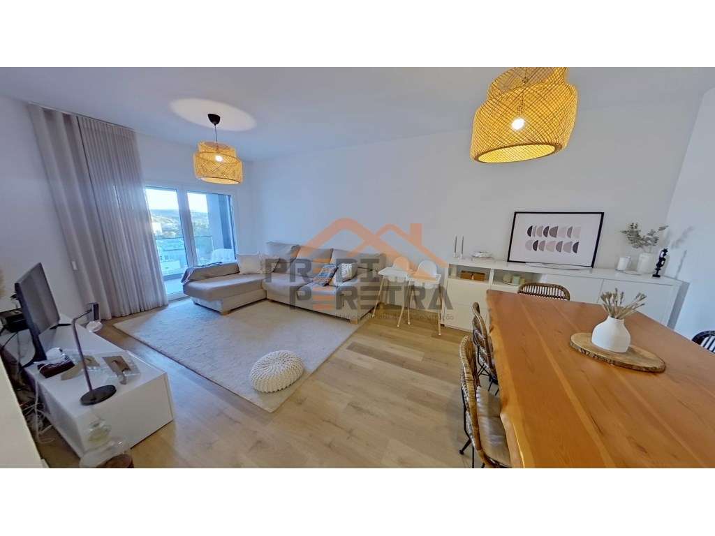 Reservado!
Situado na Amadora, apartamento T3, com parqueamento pa... - Grande imagem: 3/37