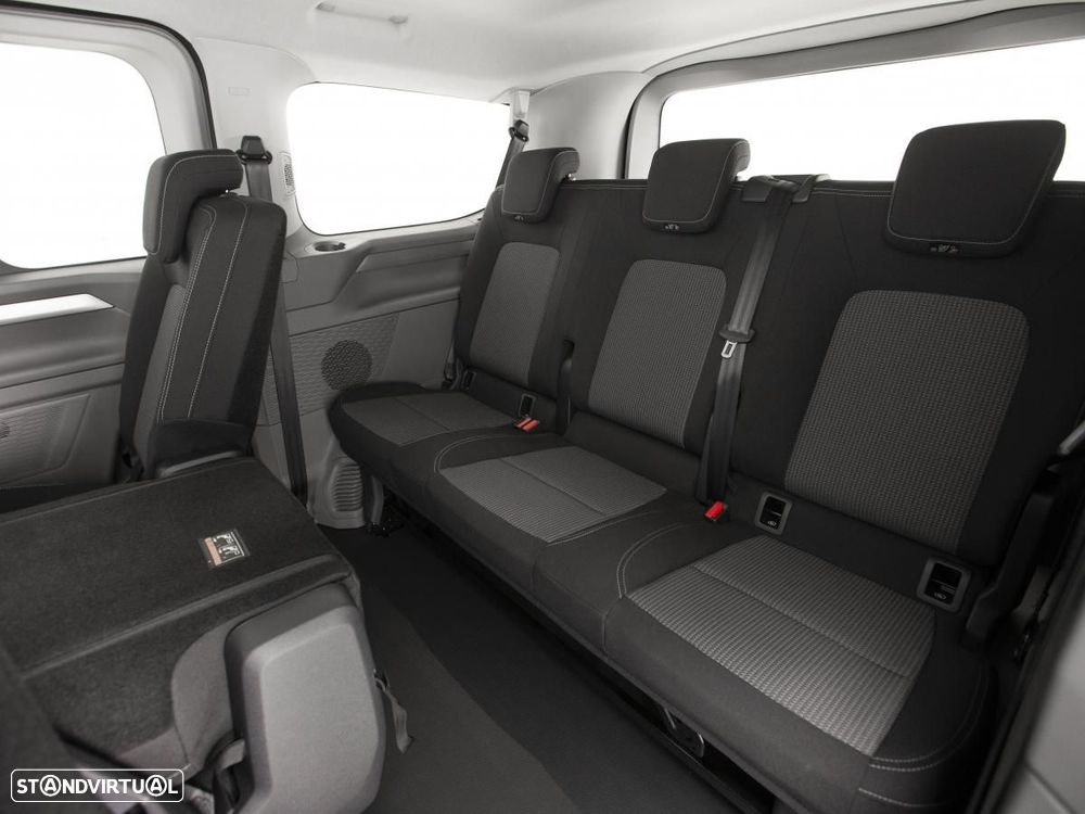 Volkswagen Caravelle — fotografia 10