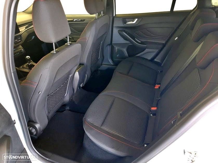 Ford Focus SW 1.0 EcoBoost MHEV ST-Line - 6