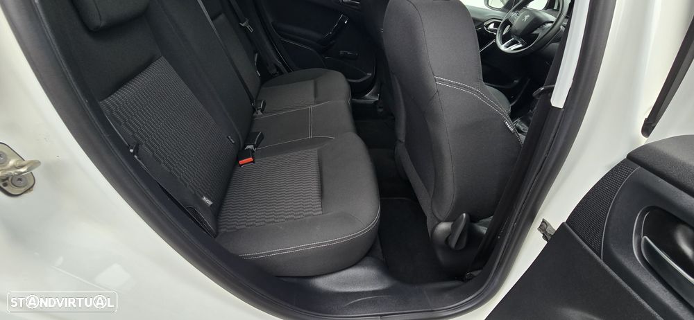 Peugeot 208 1.2 PureTech Style - 11