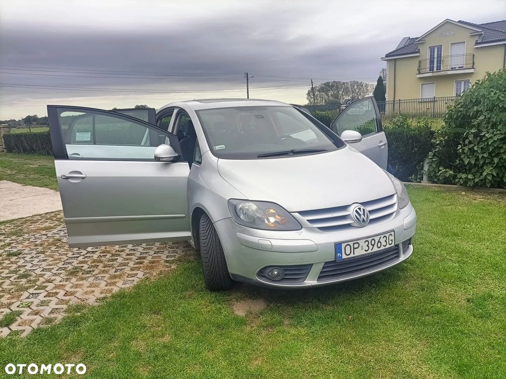 Volkswagen Golf Plus 2.0 TDI Comfortline DSG - 1