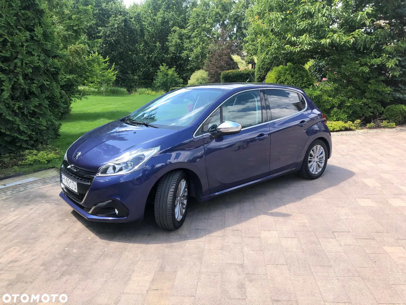 Peugeot 208 - 6