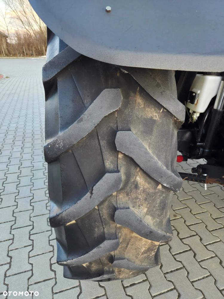 New Holland TL100A - 10