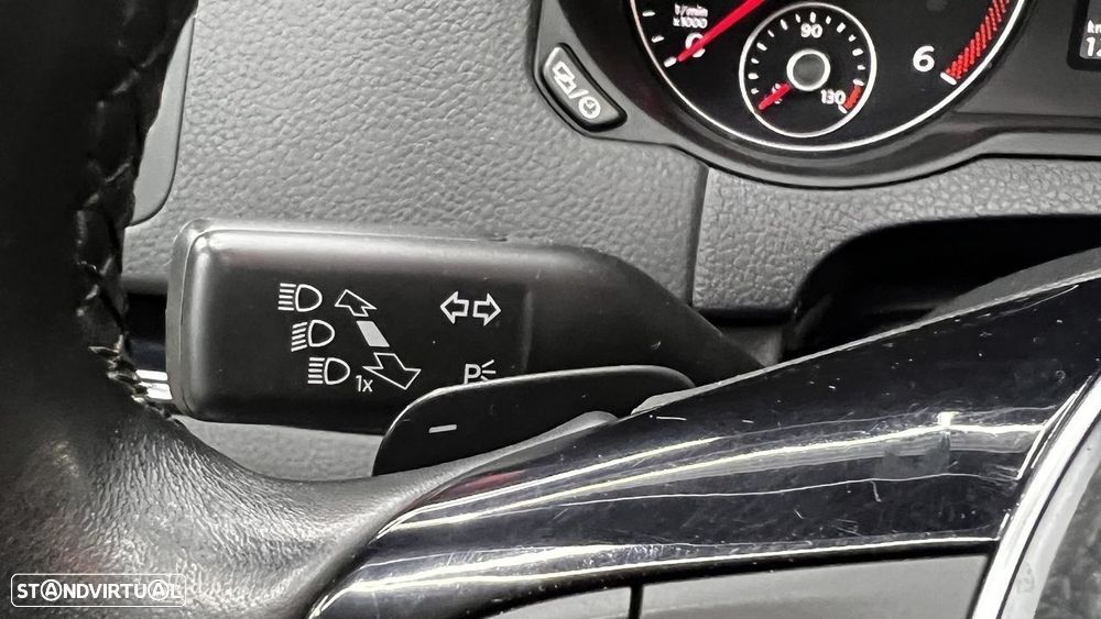 VW Sharan 2.0 TDI Blue Highline DSG - 50