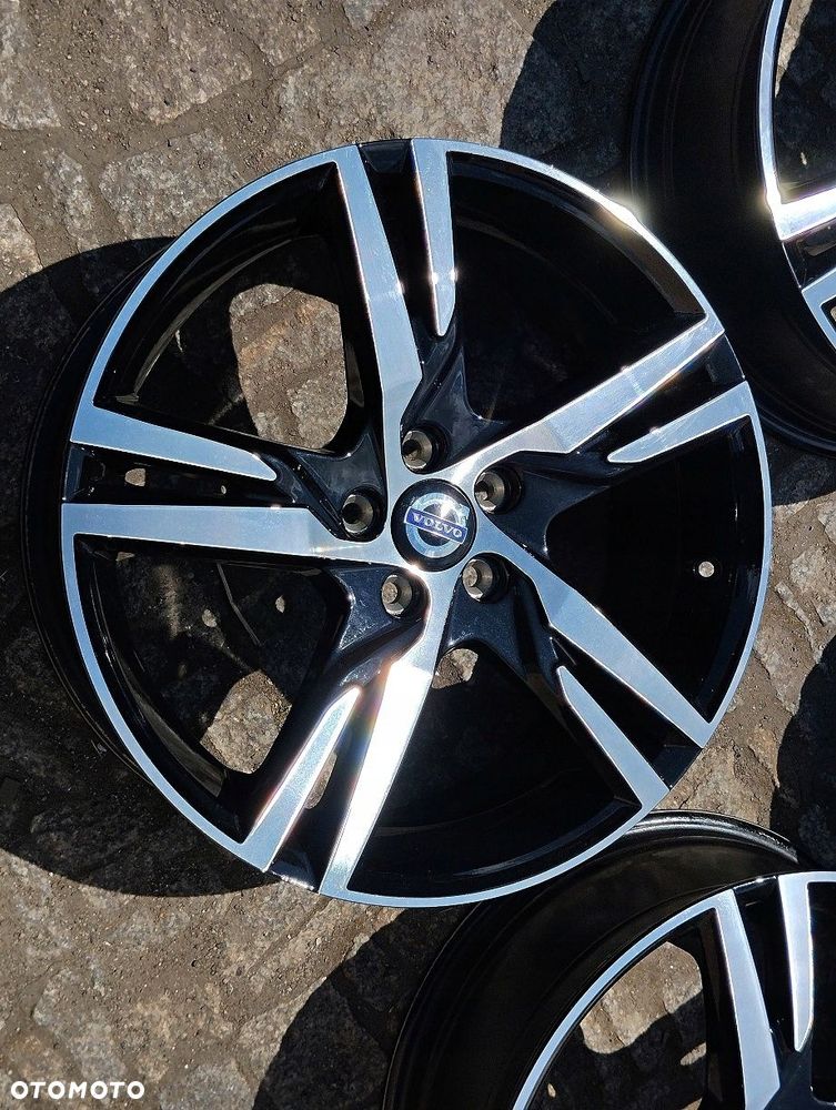 Volvo R Design 5x108 19 7,5J ET 50,5 32327353 4szt. - 4