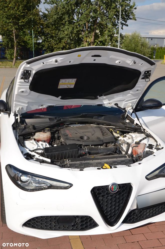 Alfa Romeo Giulia 2.0 Turbo 16V AT8 Veloce Ti - 6