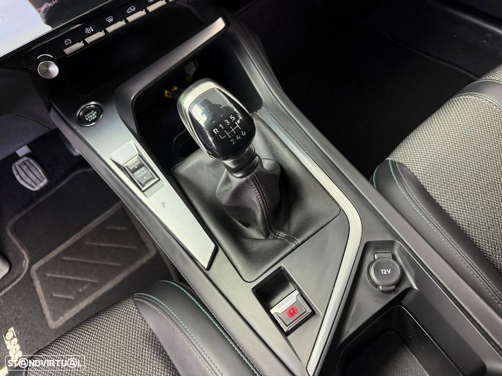 Peugeot 308 SW 1.2 PureTech Allure - 23