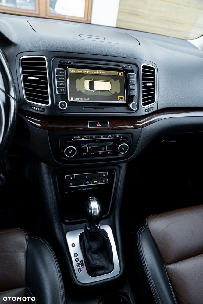 Volkswagen Sharan 2.0 TSI DSG Highline - 37