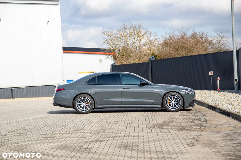 Mercedes-Benz Inny ver-580-4--matic-amg-line-9g--tronic - 25