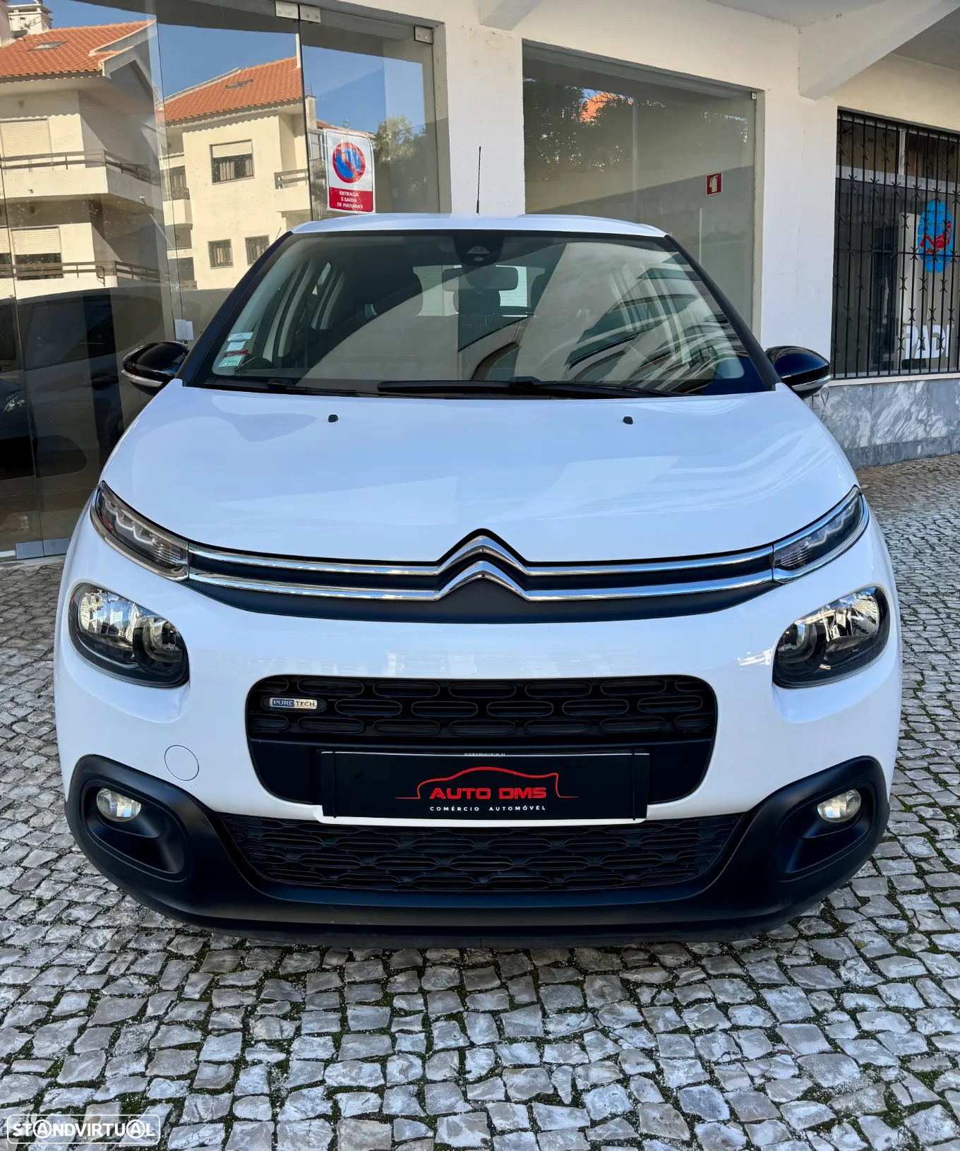 Citroën C3 1.2 PureTech Shine - 2