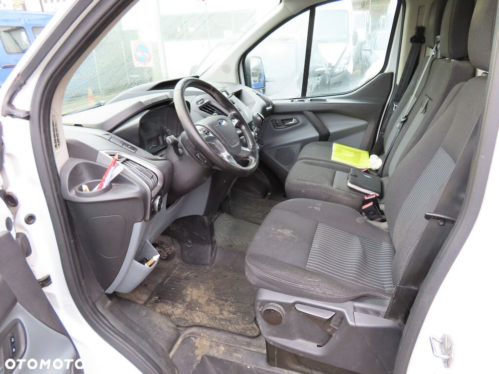 Ford Transit Custom - 6