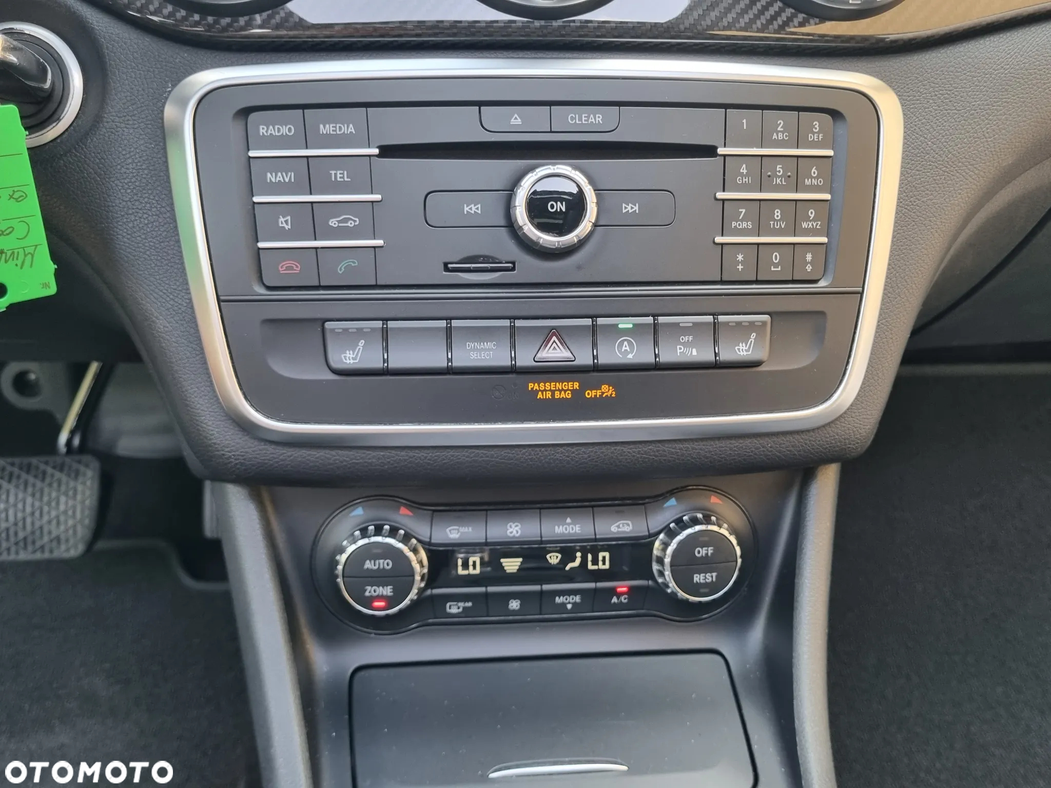 Mercedes-Benz GLA 250 7G-DCT Urban - 32