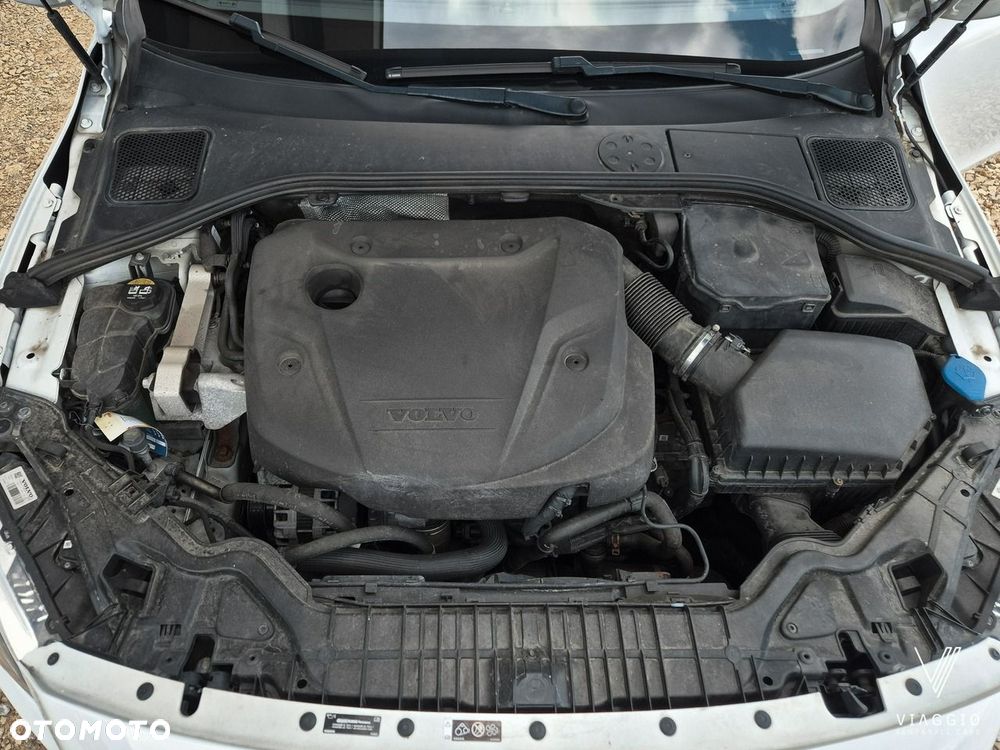 Volvo V60 D3 Momentum - 6