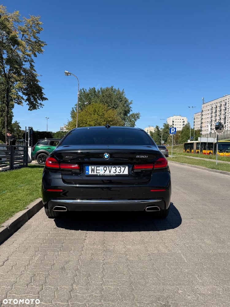 BMW Seria 5 530i xDrive Luxury Line - 7