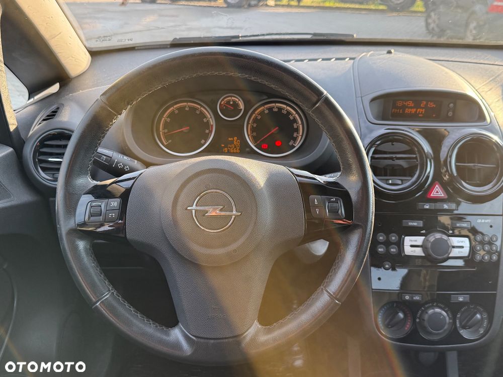 Opel Corsa 1.2 16V Edition 150 S&S - 13