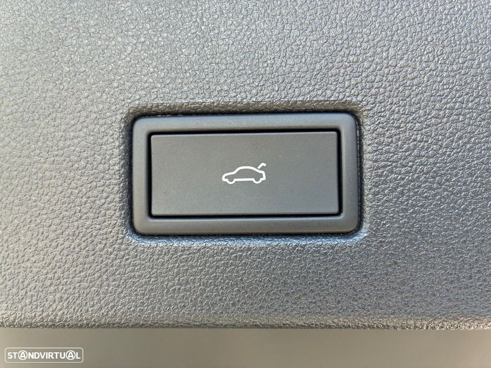 VW T-Roc 1.5 TSI R-Line DSG - 19