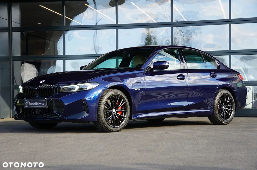 BMW Seria 3 330e PHEV M Sport - 3