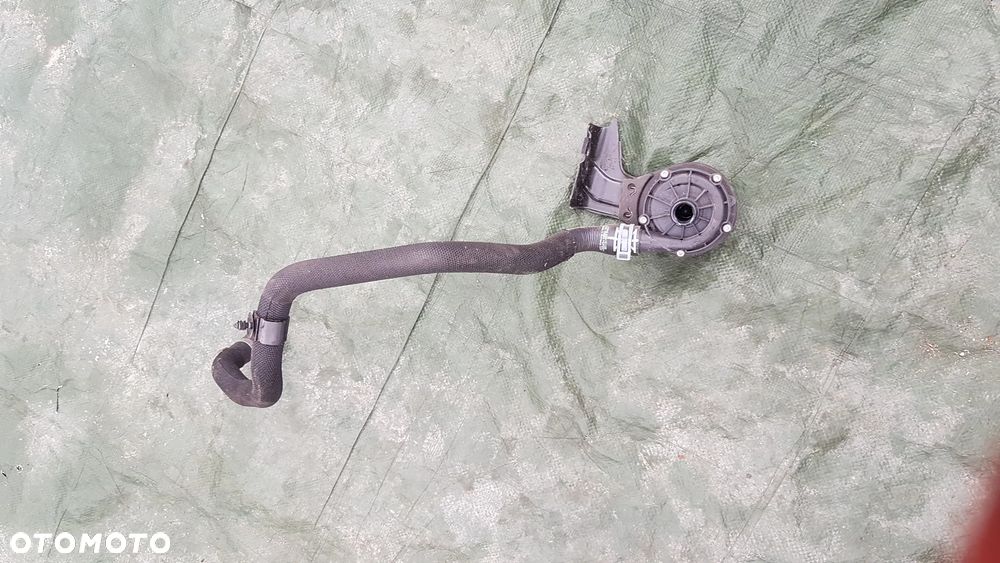 SKODA OCTAVIA IV DODATKOWA ELEKTRYCZNA POMPA WODY 04L965567B - 1