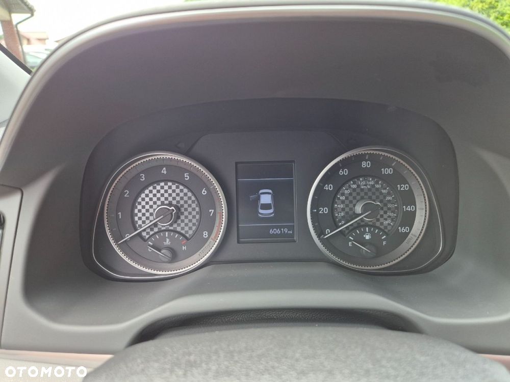 Hyundai Elantra - 18